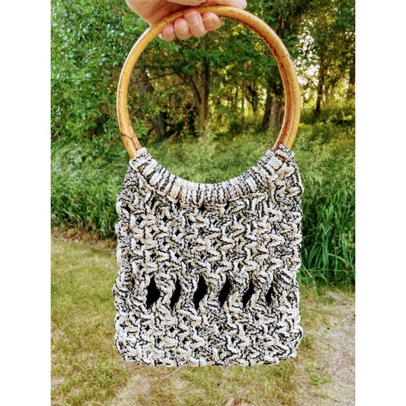 Vintage 1970s Macrame' Purse Bamboo handle Hippy Boho - Picture 6 of 10